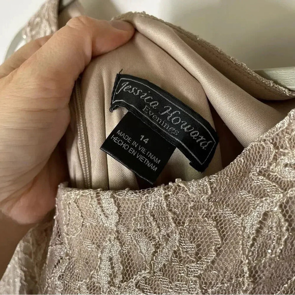 Jessica Howard Evenings Champagne Chiffon and Lace Formal Dress Size 14 - Picture 5 of 11